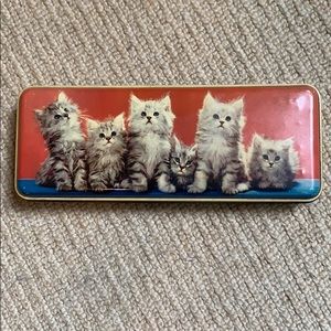 Antique Kitten Hinged Tin